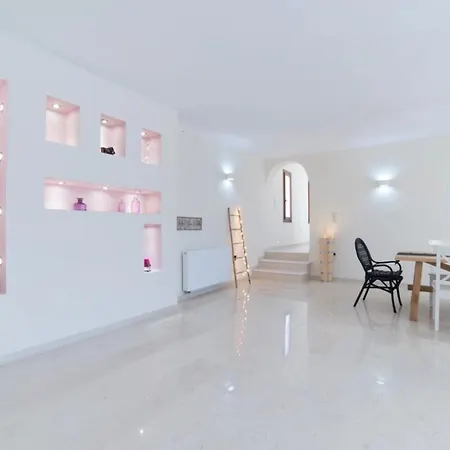 Elite * Chania (Crete)