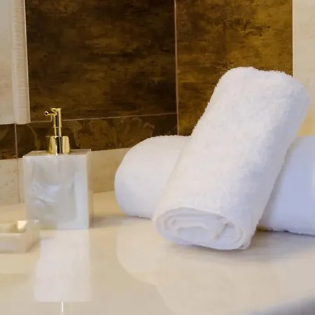Elite Aparthotel